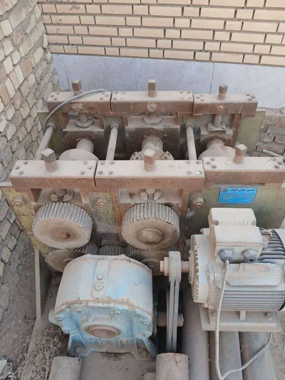 دستگاه برش زنبوری آهن|ماشین‌آلات صنعتی|کاشان, فاز ۱ ناجی آباد|دیوار