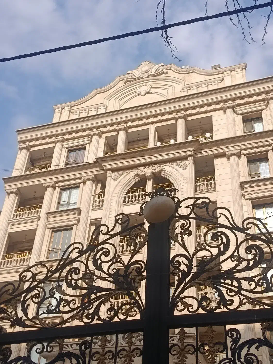 118متر فول مشاعات طبقات بالا