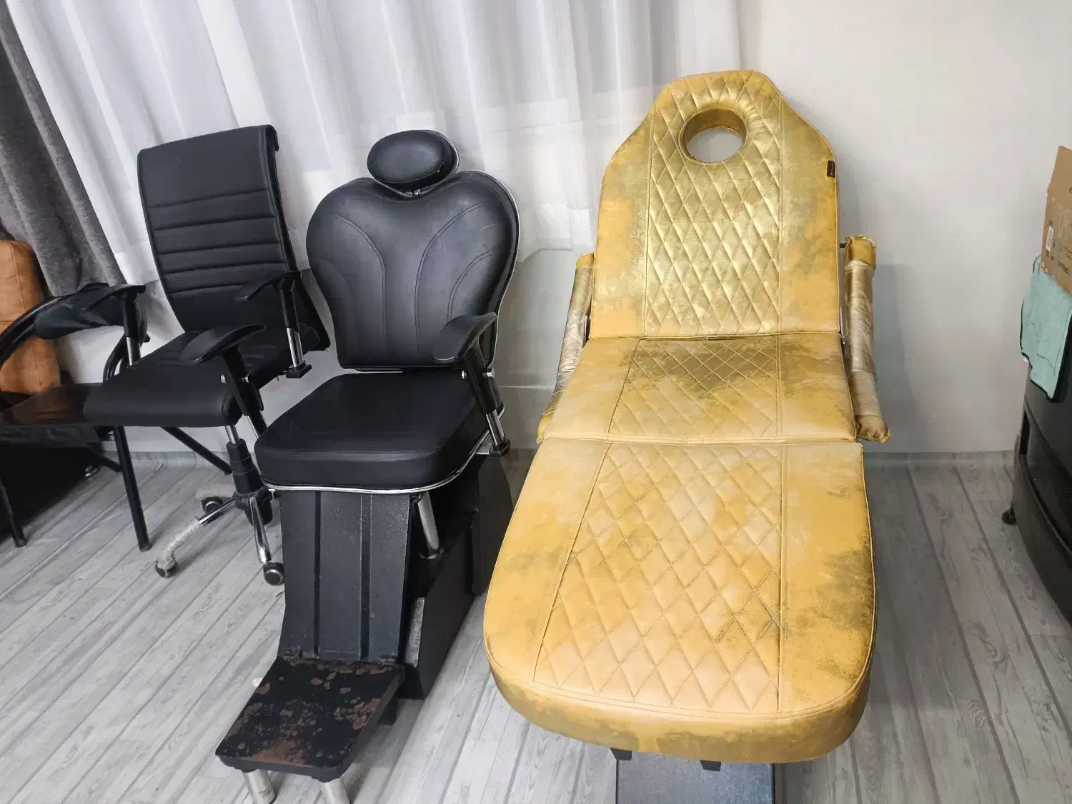 صندلی تخت شو و گردان کاملا سالم|صندلی و نیمکت|بندر انزلی, آخرخط|دیوار