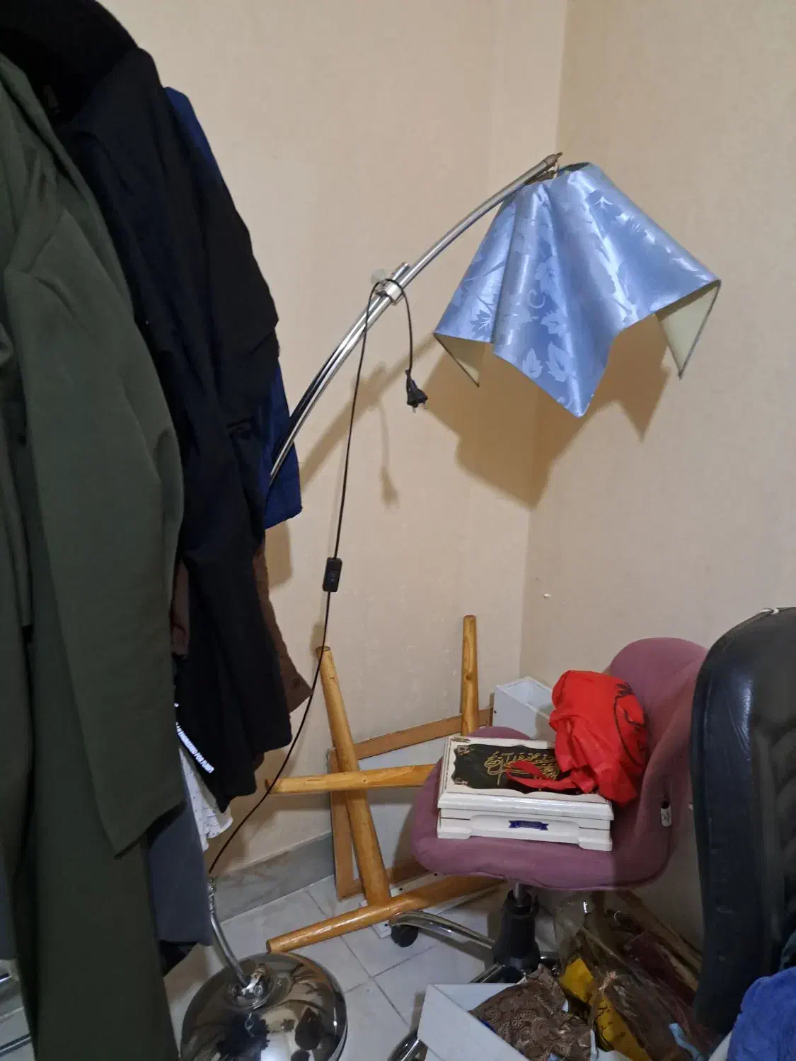 آباژور ایستاده استیل|چراغ خواب و آباژور|اصفهان, شیخ اشراق|دیوار