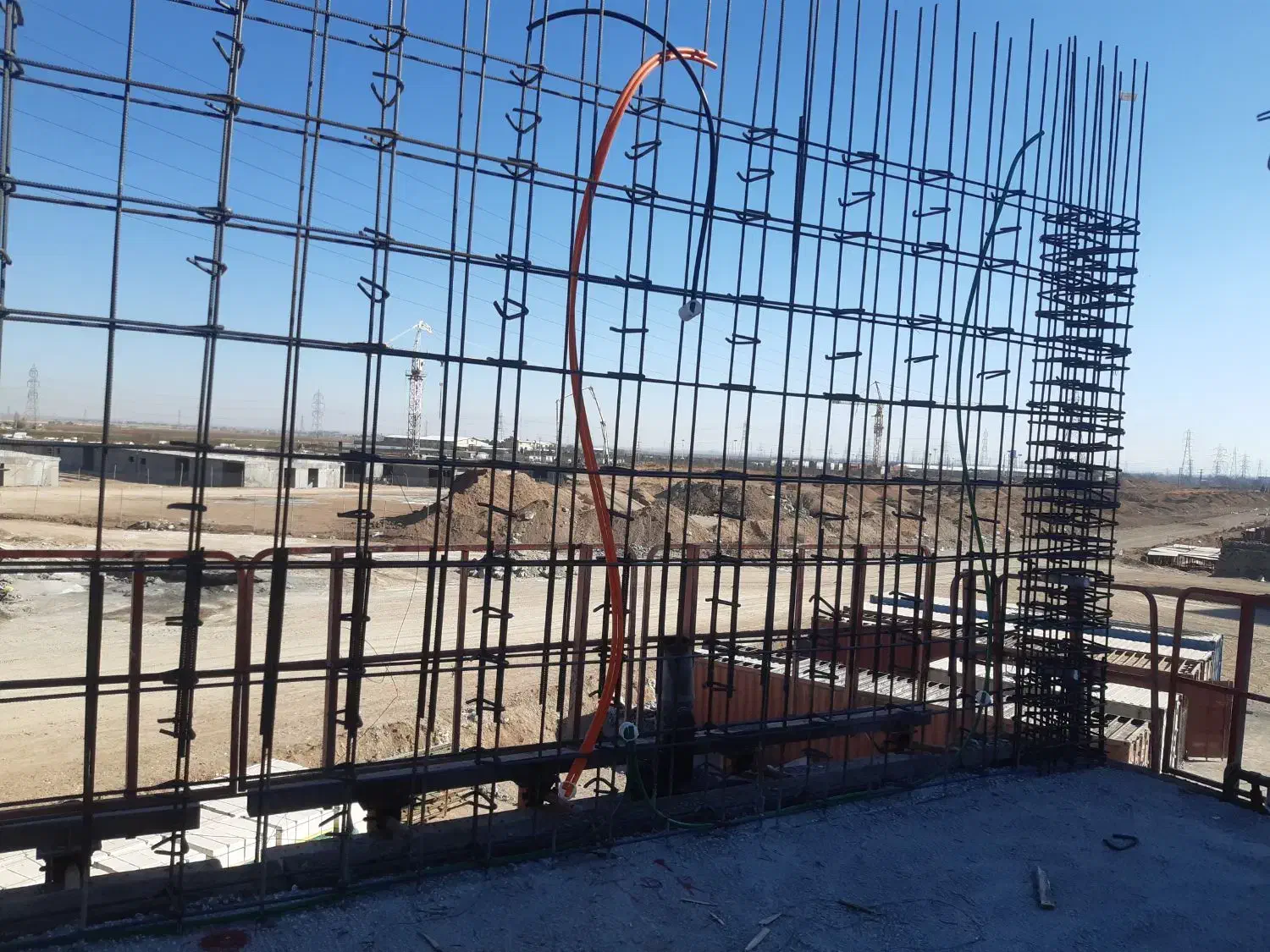 نیروی آرماتور بند و قالب بند وتعدادی نیروی ساده|استخدام معماری، عمران و ساختمانی|اراک, |دیوار