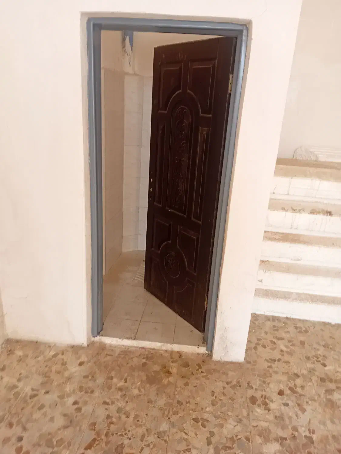 اجاره مغازه|اجارهٔ مغازه و غرفه|رشت, جانبازان|دیوار