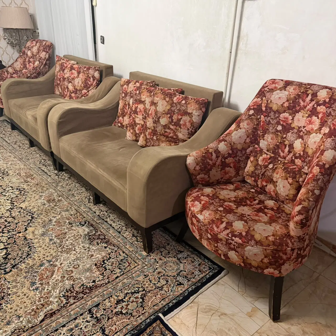 مبل|مبلمان خانگی و میز عسلی|رشت, بازار|دیوار