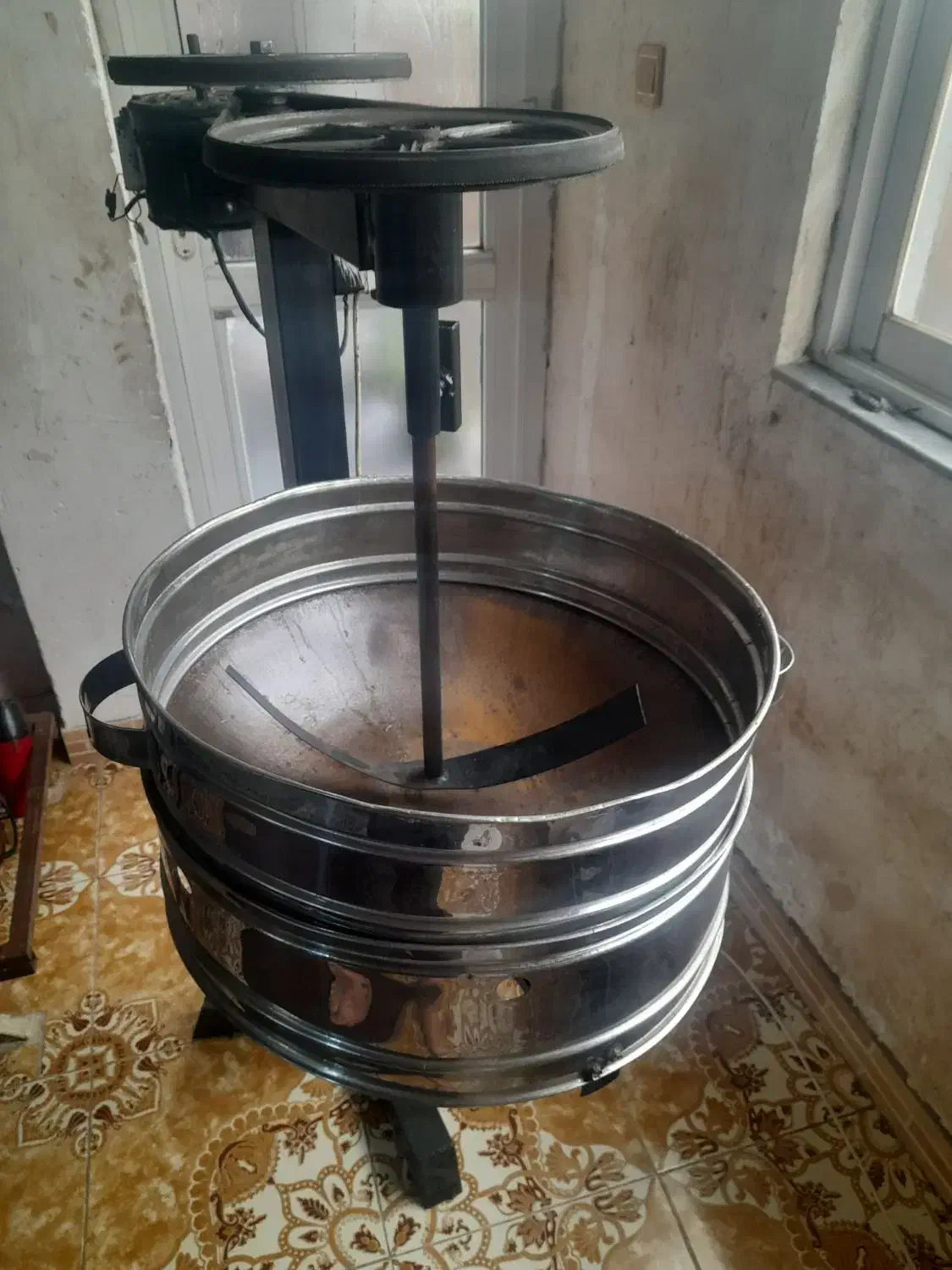 فروش یک عدد دستگاه تخمه شورکن|کافیشاپ و رستوران|لنگرود, |دیوار