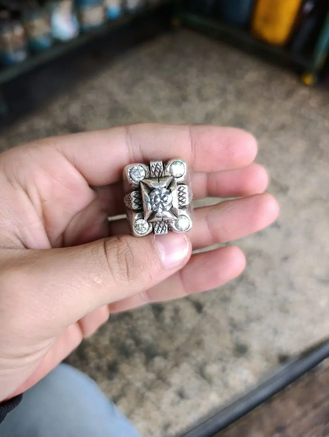 انگشتر موزانایت رکاب کشاورز|جواهرات|بروجرد, |دیوار