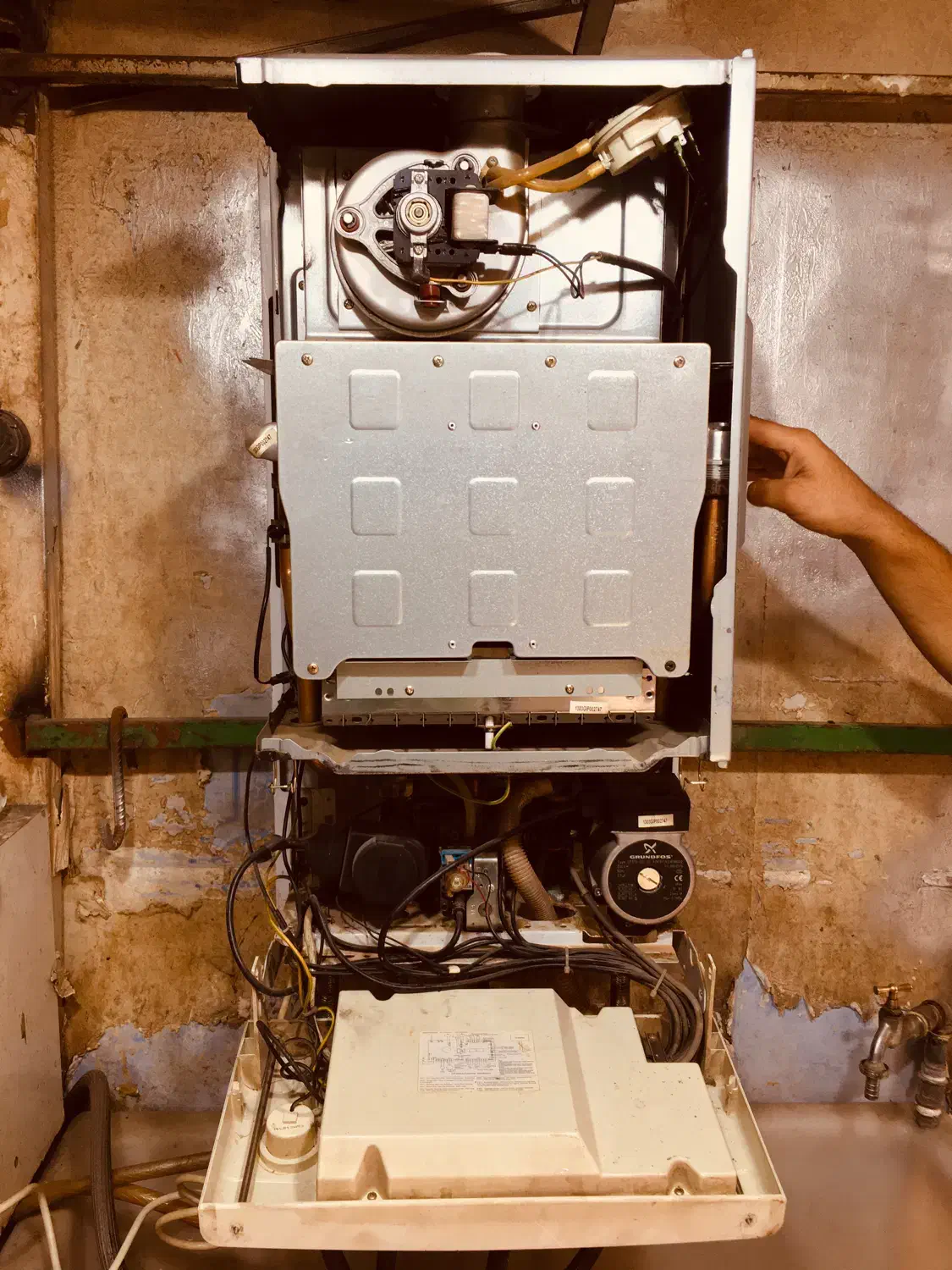 پکیج گلدیران پایونر ۲۶ هزار|آبگرمکن، پکیج، شوفاژ|کرج, دولت‌آباد|دیوار