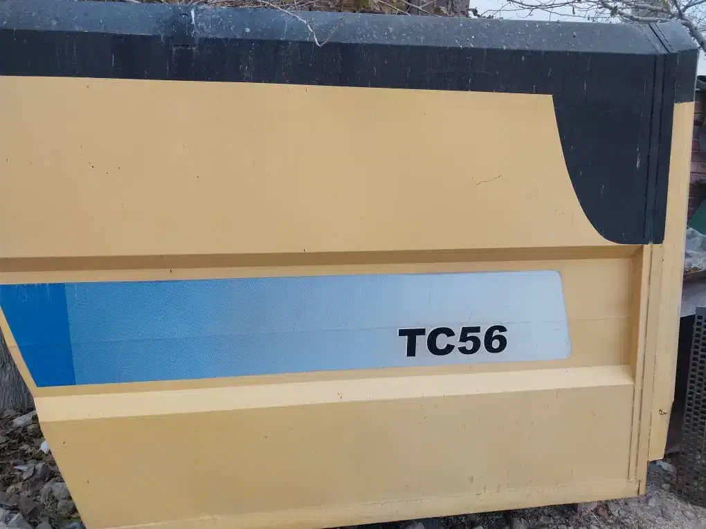 کاهکوب و هد ذرتی ۵ خط نیوهلند|ماشین‌آلات صنعتی|مرودشت, ابوذر جنوبی|دیوار