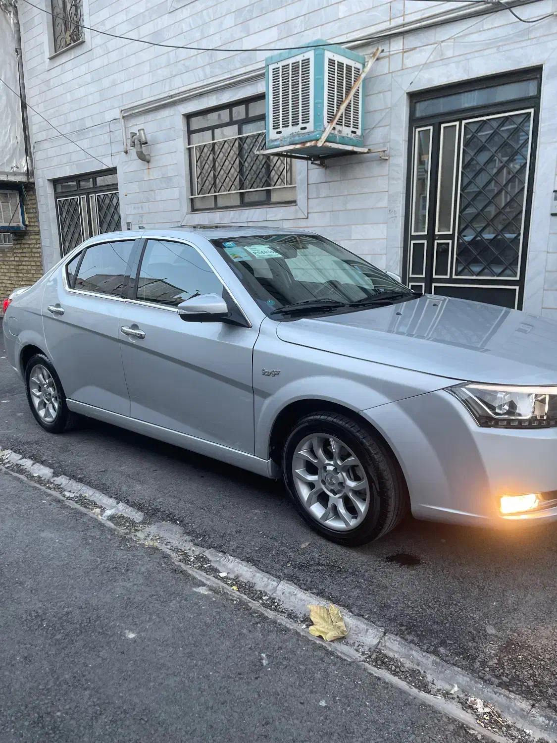 دنا پلاس اتومات مدل1402 سفارشی|خودرو سواری و وانت|دورود, |دیوار