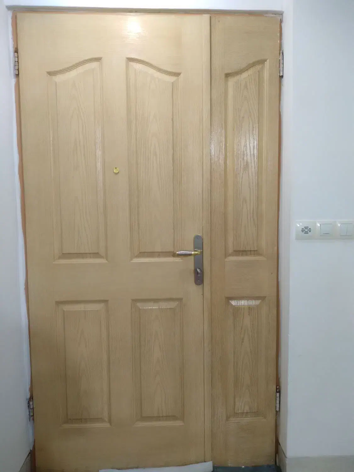 درب چوبی|مصالح و تجهیزات ساختمان|سنندج, |دیوار