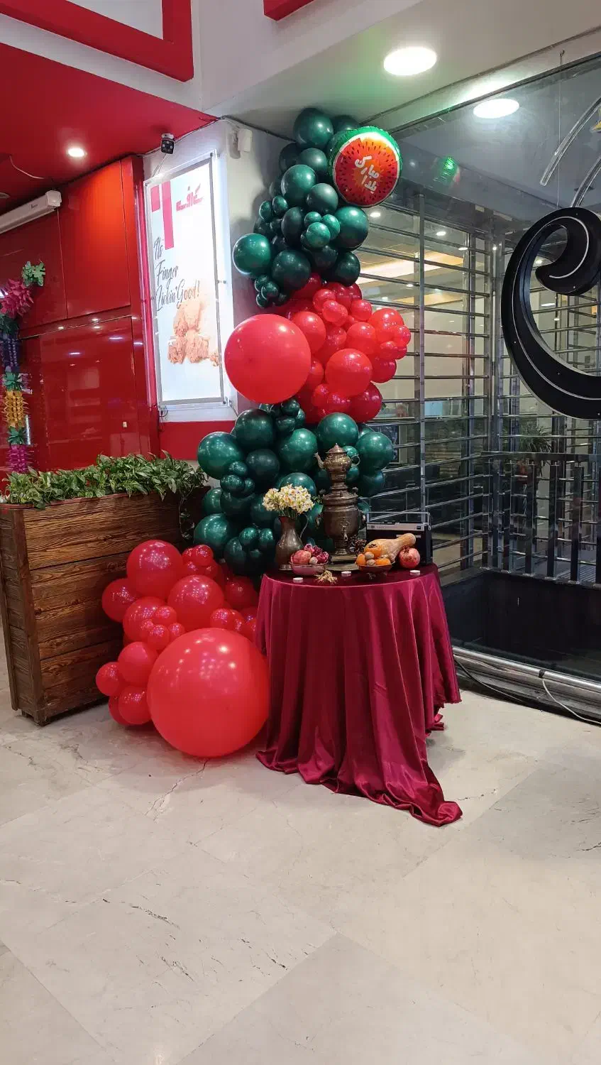 بادکنک آرایی یلدا گل آرایی افتتاحیه تولد میوه آرای|خدمات پذیرایی، مراسم|کرج, شهرک یاس جنوبی|دیوار