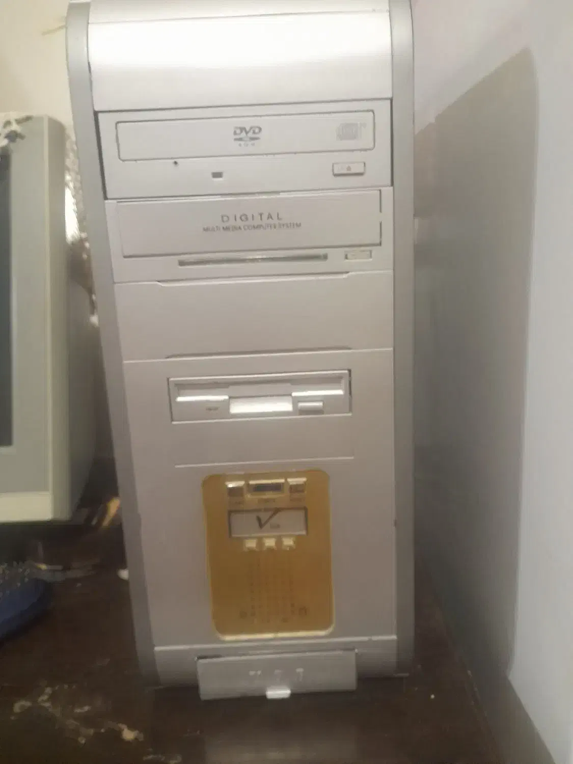 ساعت و لپتاپ و کامپیوتر|لوازم جانبی موبایل و تبلت|خمین, |دیوار