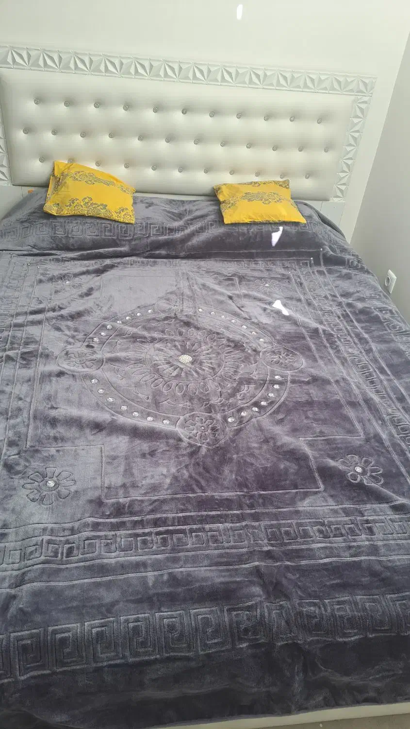 سرویس تخت خواب دونفره همراه دراور|تخت و سرویس خواب|شاهین‌شهر, اقبال لاهوری|دیوار