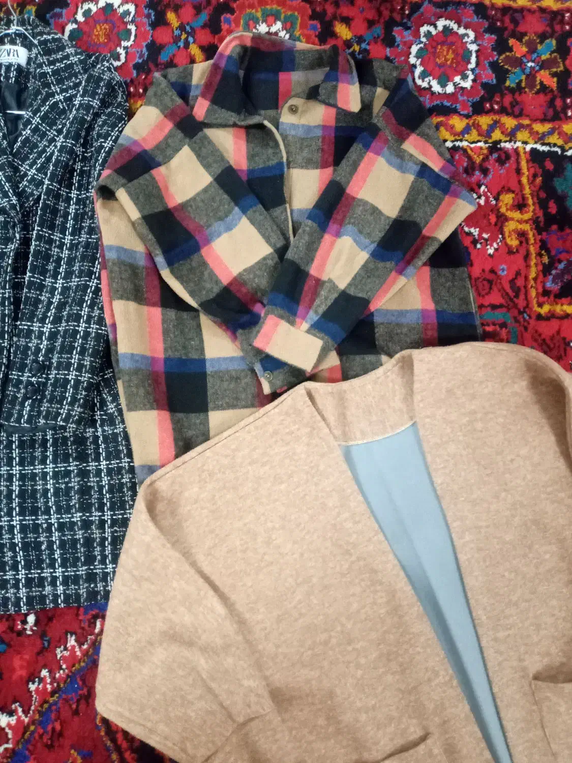 مانتو پشمی|لباس|مرند, |دیوار