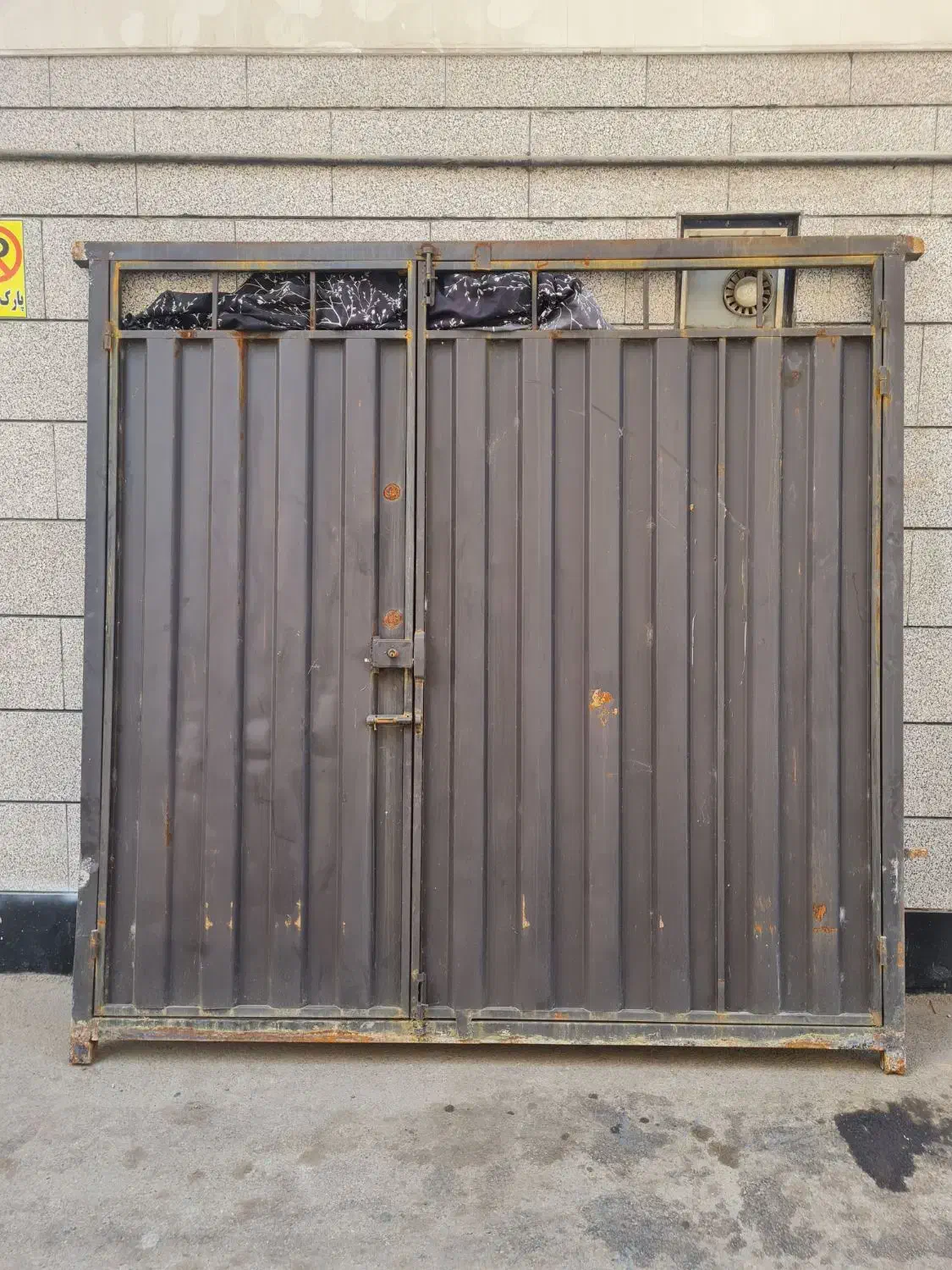 درب آهنی|مصالح و تجهیزات ساختمان|رشت, کوی حسینی|دیوار