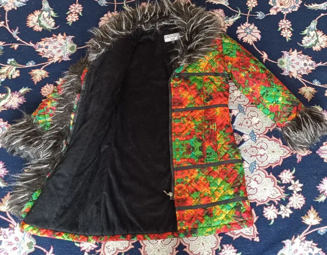 کاپشن سایز ۳۶ در حد نو|لباس|آبیک, |دیوار