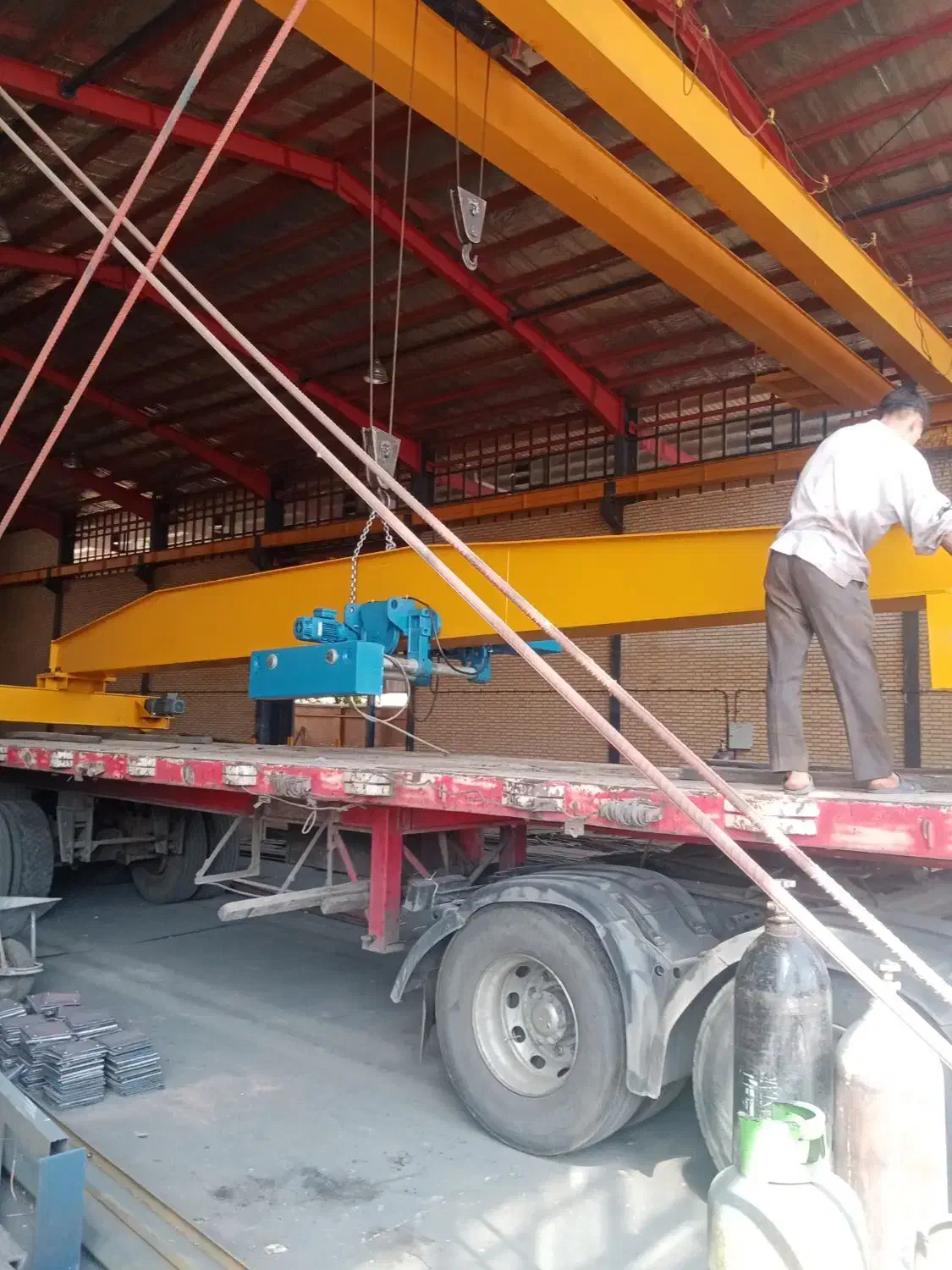 ساخت و نصب جرثقیل سقفی و دروازهای صنعتی|ماشینآلات صنعتی|کهریزک, |دیوار