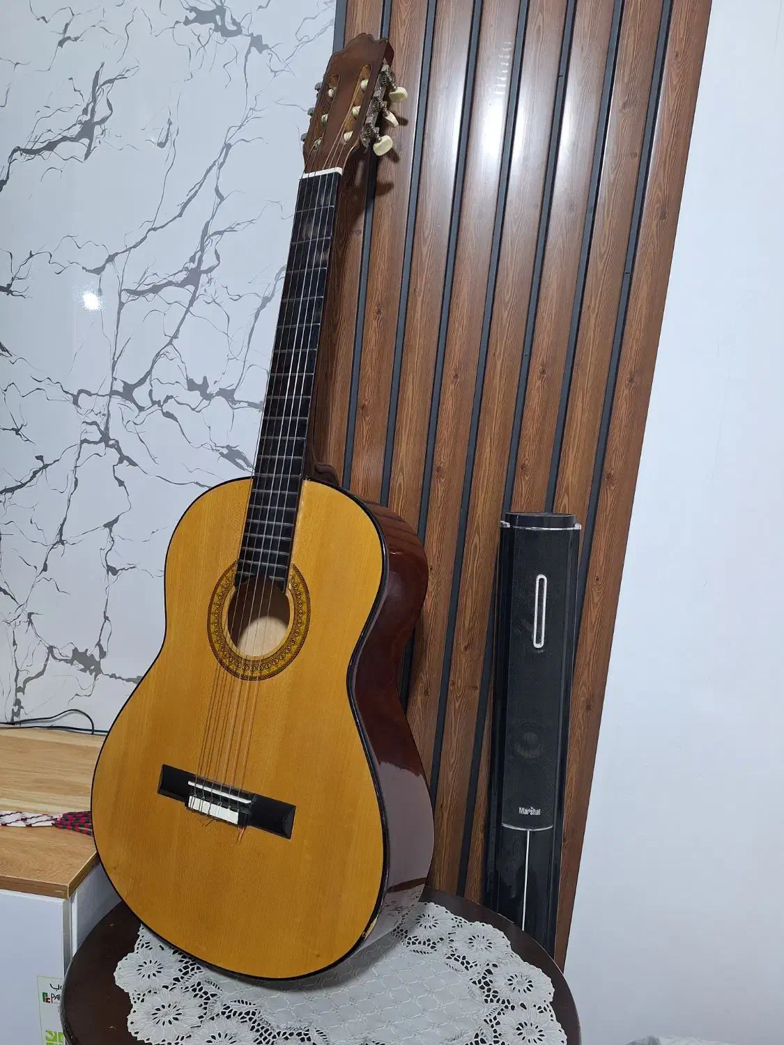 گیتار|گیتار، بیس، امپلیفایر|مراوه, |دیوار