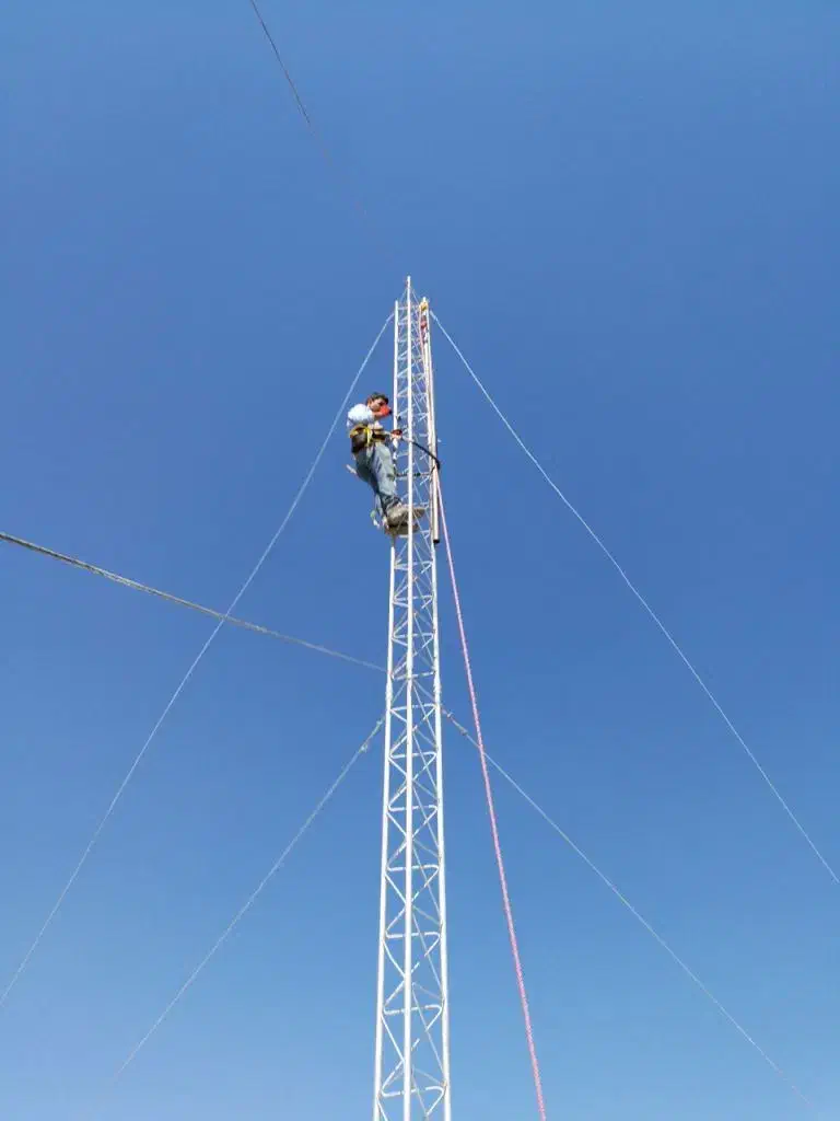 کار در ارتفاع و نصب دکل|خدمات پیشه و مهارت|صدرا-فارس, فاز ۱|دیوار