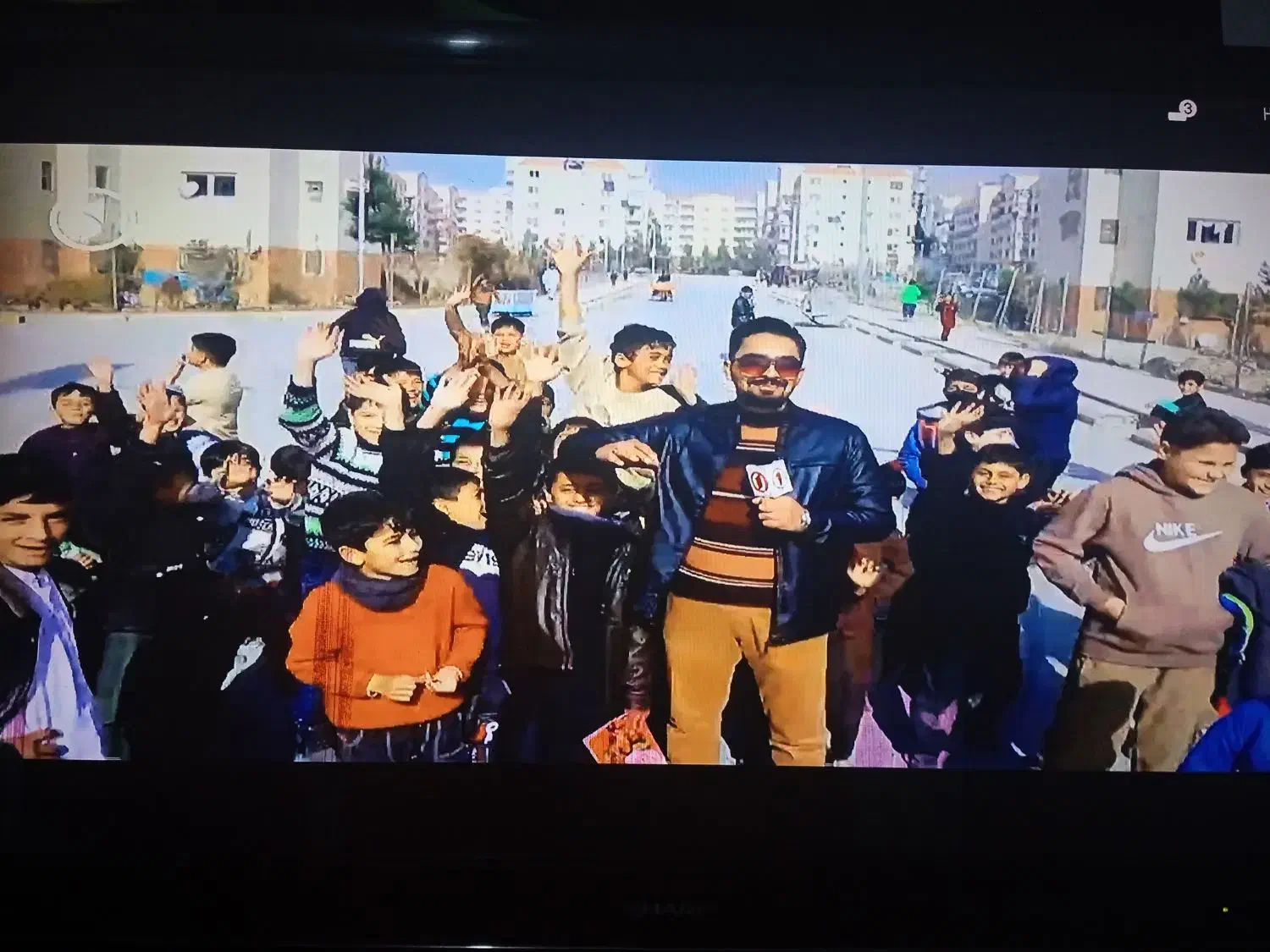 ال سی دی 46|تلویزیون و پروژکتور|شیراز, وصال|دیوار