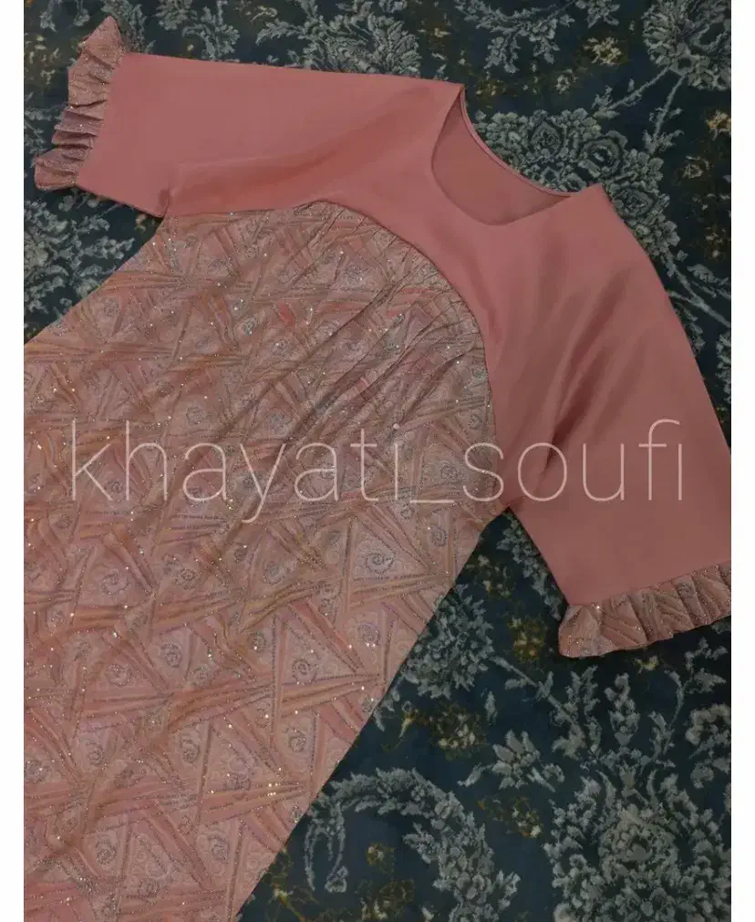 خیاطی زنانه|لباس|قشم, |دیوار