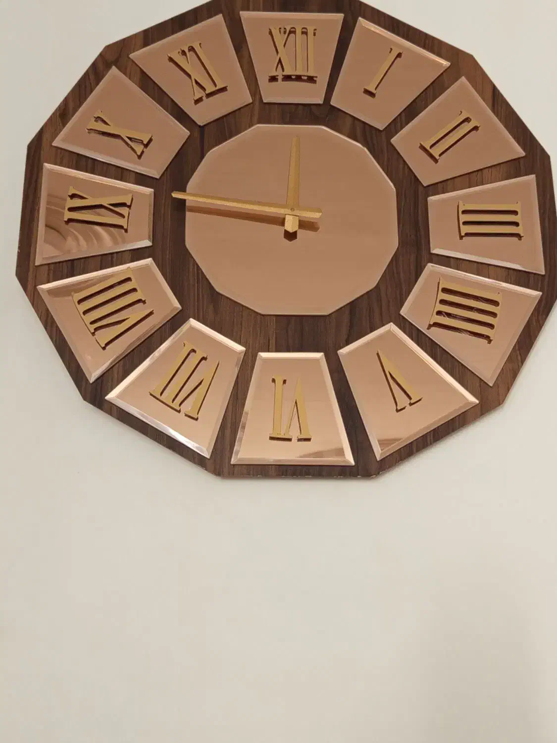 ساعت دیواری|ساعت دیواری و تزئینی|قروه, |دیوار