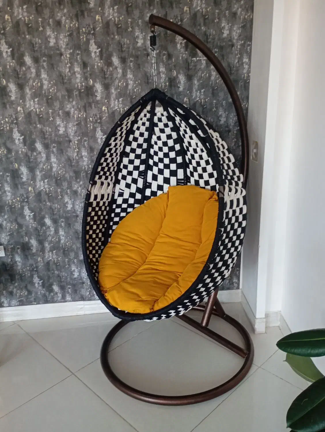 تاب و صندلی|مبلمان خانگی و میز عسلی|قائن, |دیوار