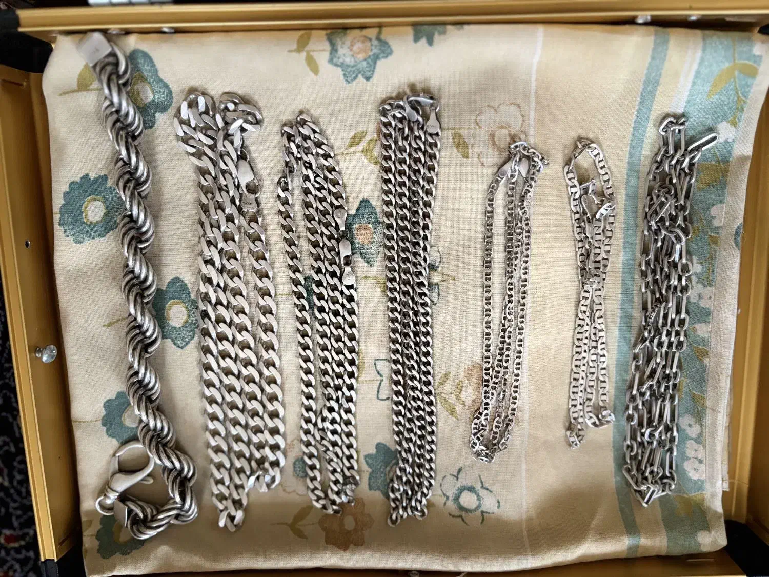 نقره|جواهرات|ساوه, |دیوار