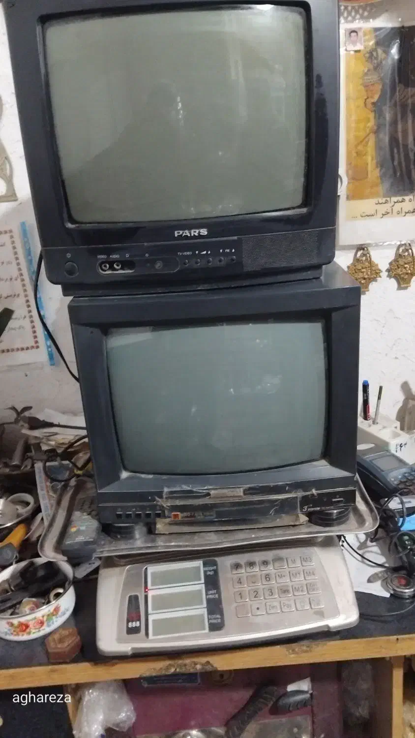 دوعدد تلویزیون قدیمی|تلویزیون و پروژکتور|لنجان, |دیوار