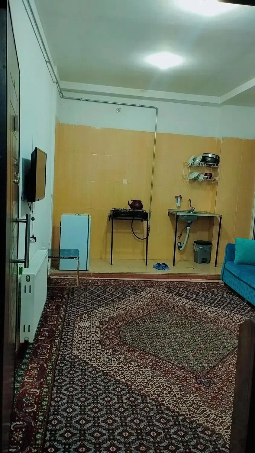 دو تخته تا چهار تخته هر واحد ورودی جداگانه و مستقل|اجارهٔ کوتاهمدت آپارتمان و سوئیت|بانه, |دیوار