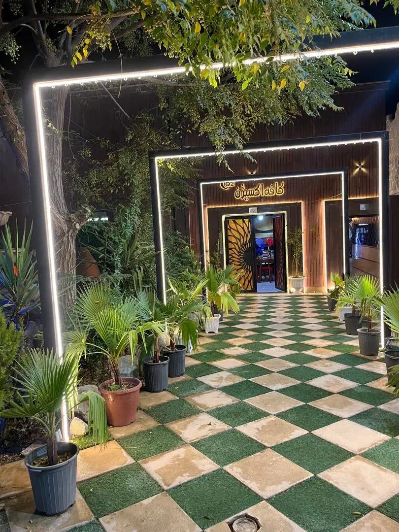 باغ رستوران لونا نیازمند چند نفر نیروی مجرب است|استخدام خدمات فروشگاه و رستوران|کاشان, دشت لتحر|دیوار