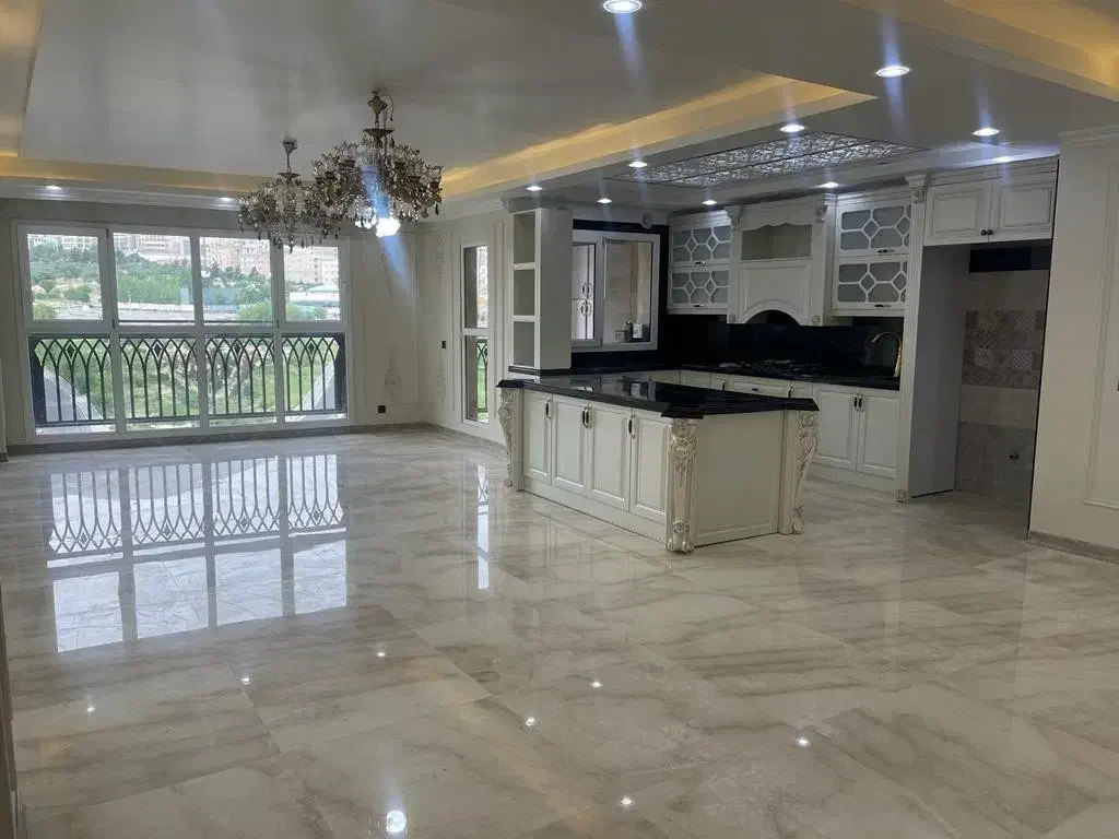 ۱۳۵متر ۳خواب / ۲ پارکینگ سندی/ کوهک / منطقه ۲۲