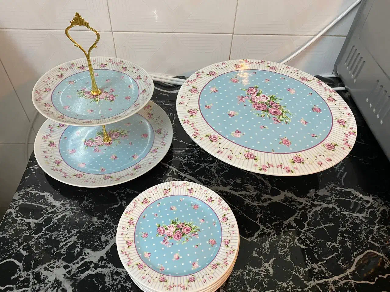 شیرینی خوری و کیک خوری|ظروف سرو و پذیرایی|قم, شهرک توانیر|دیوار