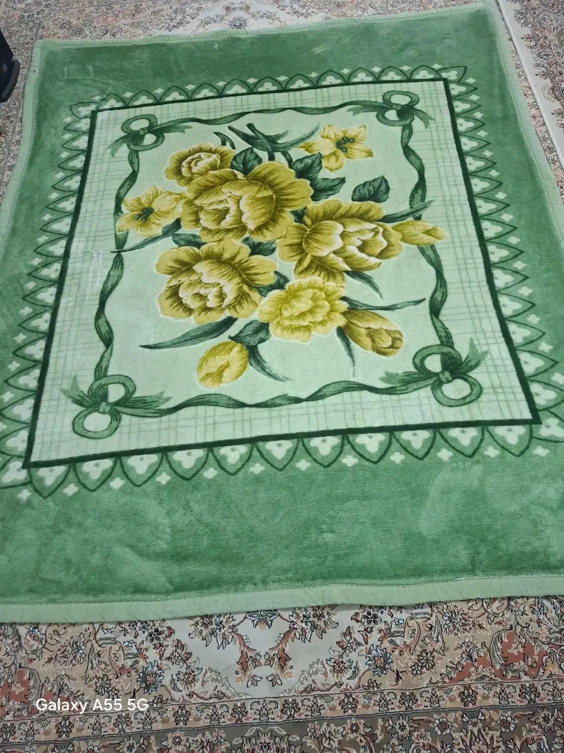 پتوگلبافت|رختخواب، بالش، پتو|گلبهار, شهر جدید گلبهار|دیوار