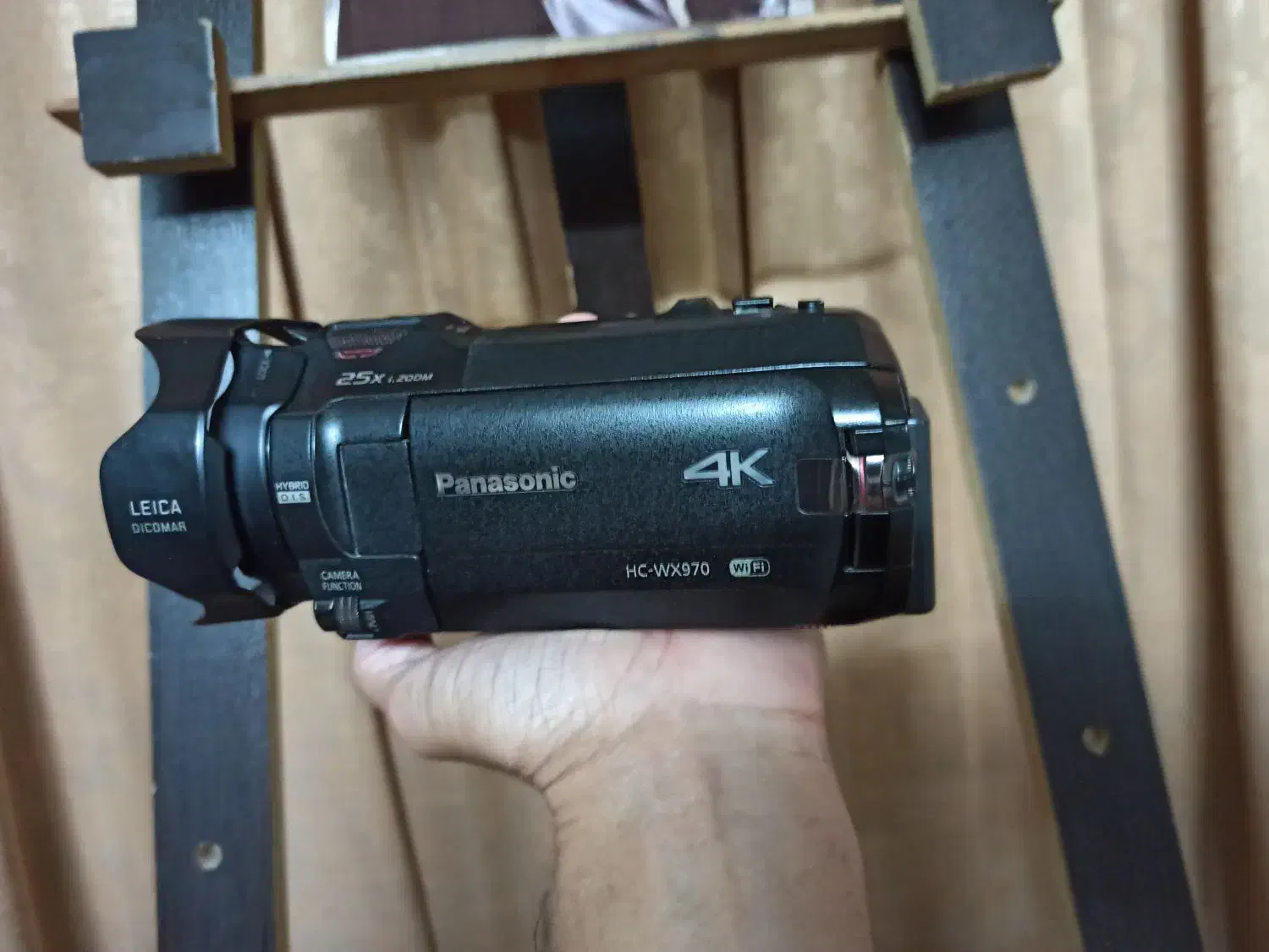 دوربین فیلمبرداری و عکاسی فورکی پاناسونیکwx970|دوربین عکاسی و فیلمبرداری|شیراز, شاهچراغ|دیوار