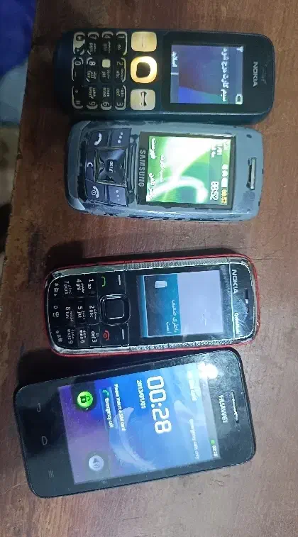 تعدادی گوشی ساده اوراقی|موبایل|مرند, |دیوار