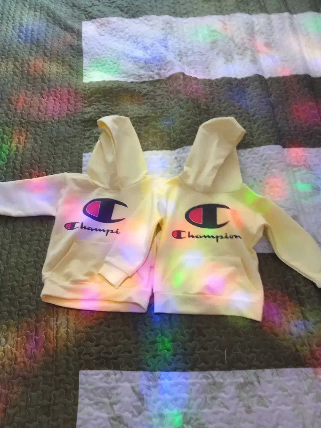 دوعدد هودی نو|لباس|شیروان (خراسان), |دیوار