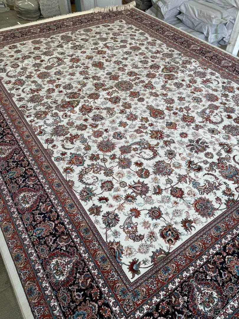 فرش ۷۰۰ شانه اصل|فرش|کاشان, مزرعه نو|دیوار