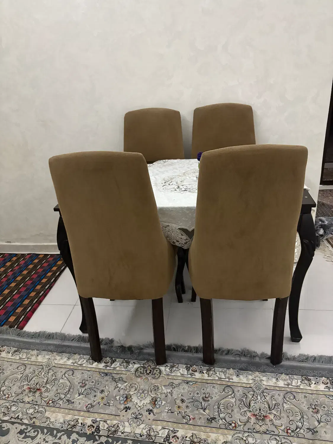 میز غذا خوری|میز و صندلی غذاخوری|اردبیل, |دیوار