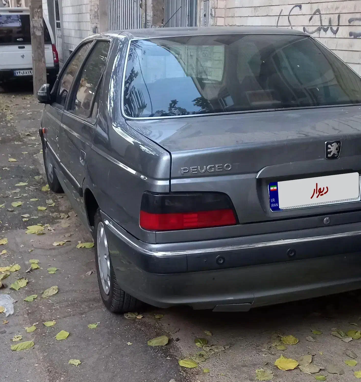 پژو پارس|خودرو سواری و وانت|کرج, حصار|دیوار