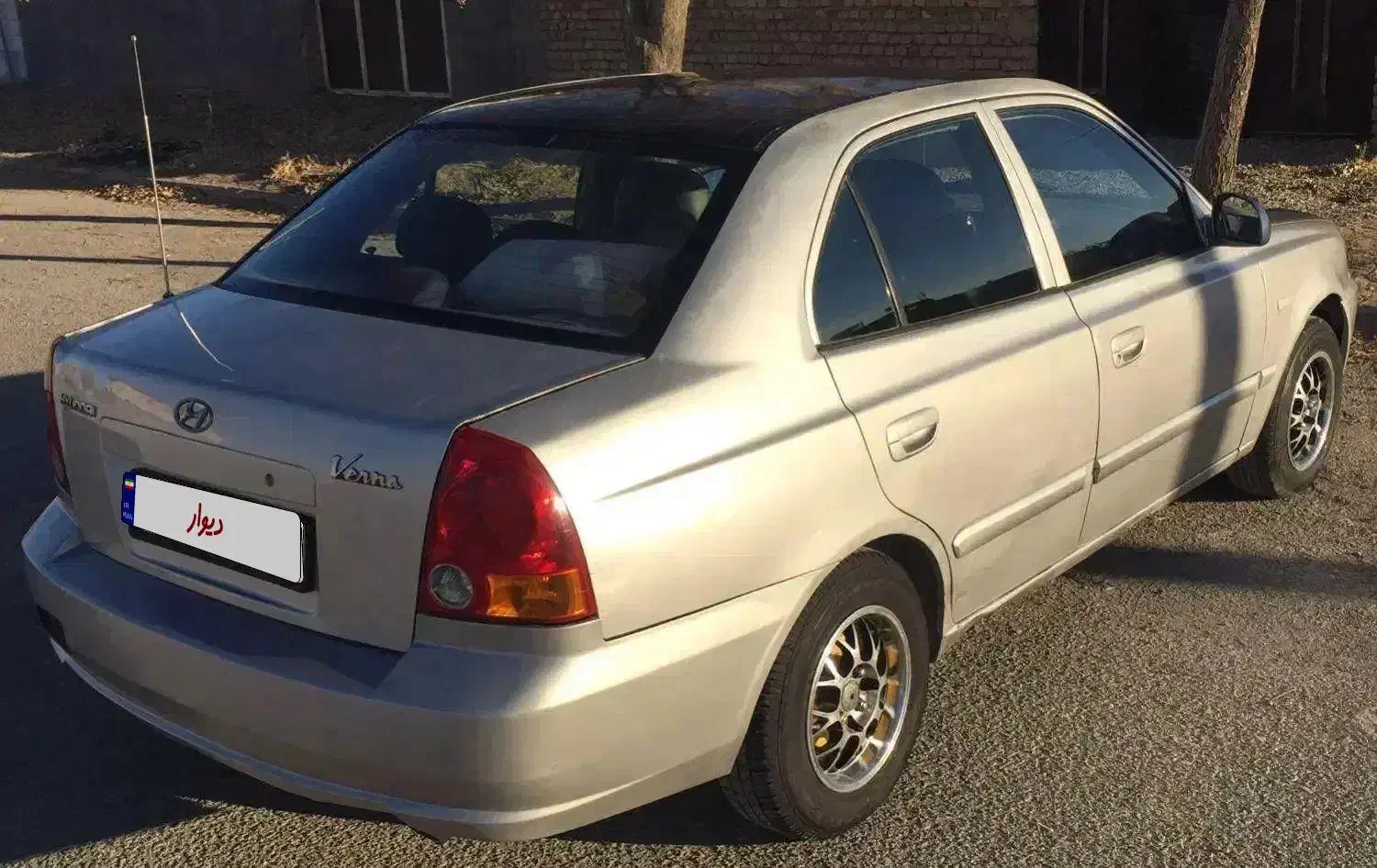 هیوندای ورنا فنی به شرط معاوضه با پراید مدل پایین|خودرو سواری و وانت|اراک, |دیوار