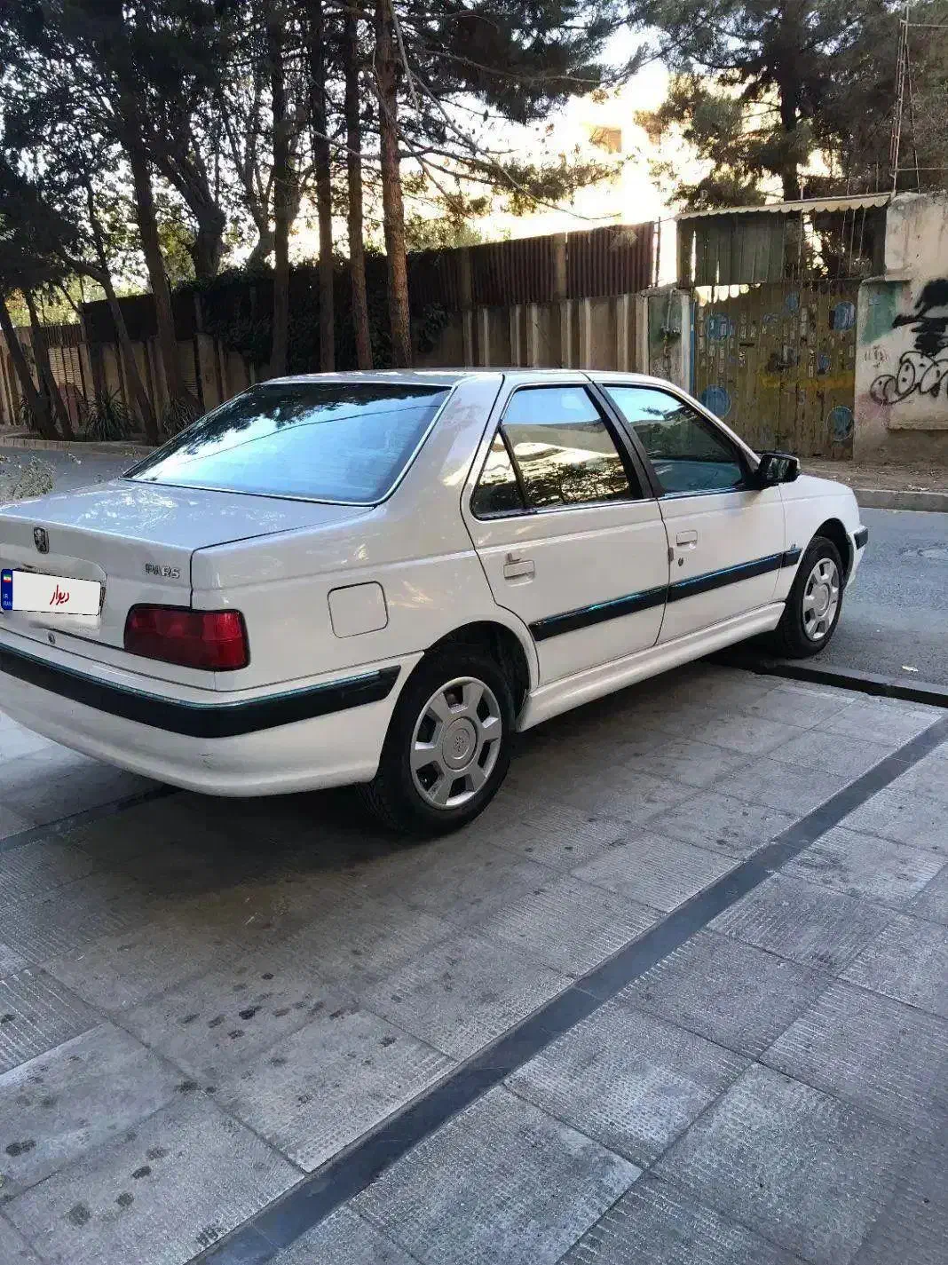 پژو پارس مدل۹۸ اتاق تعویض|خودرو سواری و وانت|چهارباغ, |دیوار