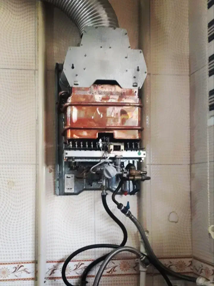 تعمیر تعمیرات سرویس خدمات بخاری آبگرمکن دیواری|خدمات پیشه و مهارت|مشهد, هفده شهریور|دیوار