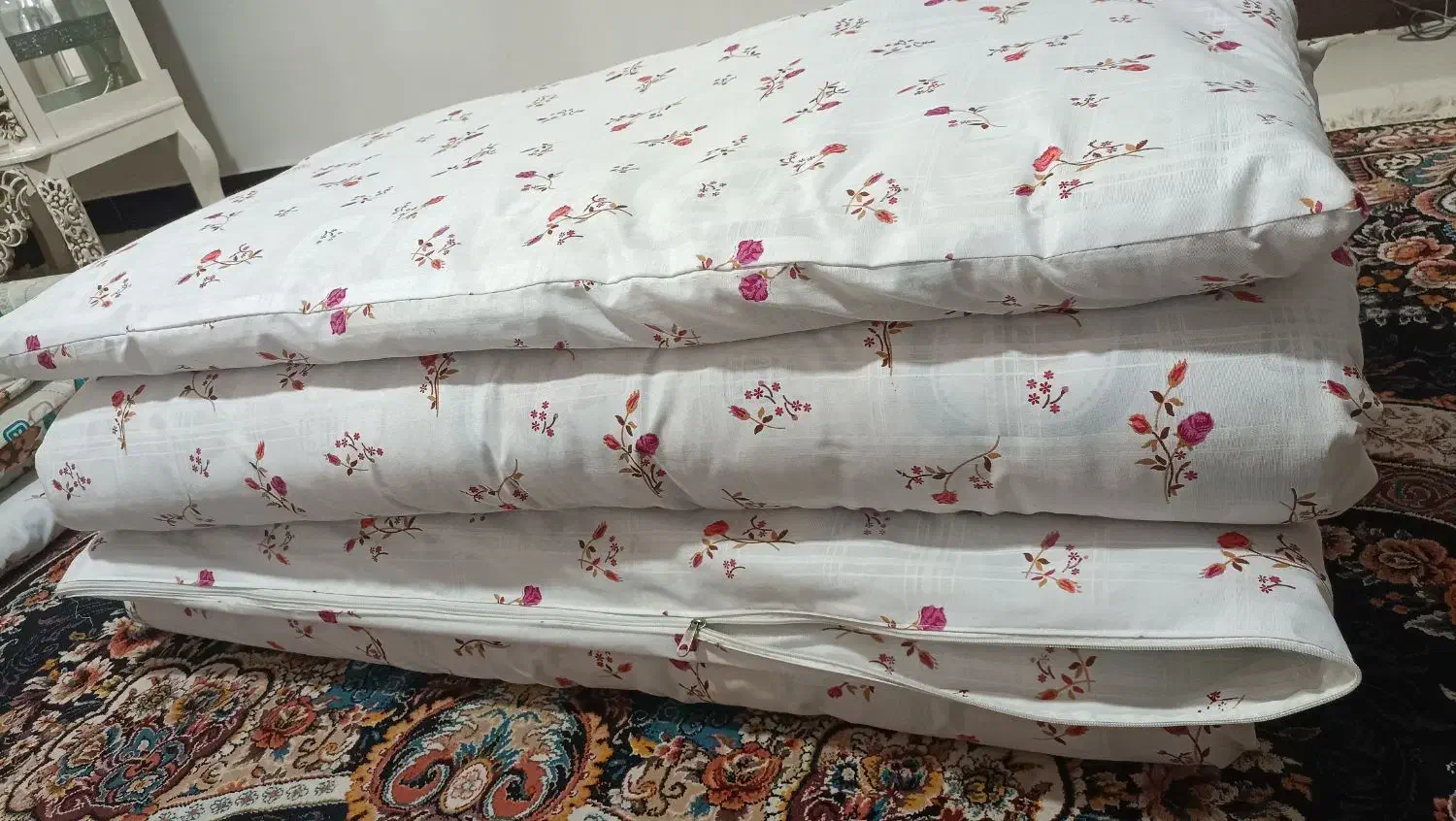 تشک پشم اعلاشسته وتمیز|رختخواب، بالش، پتو|صباشهر, |دیوار