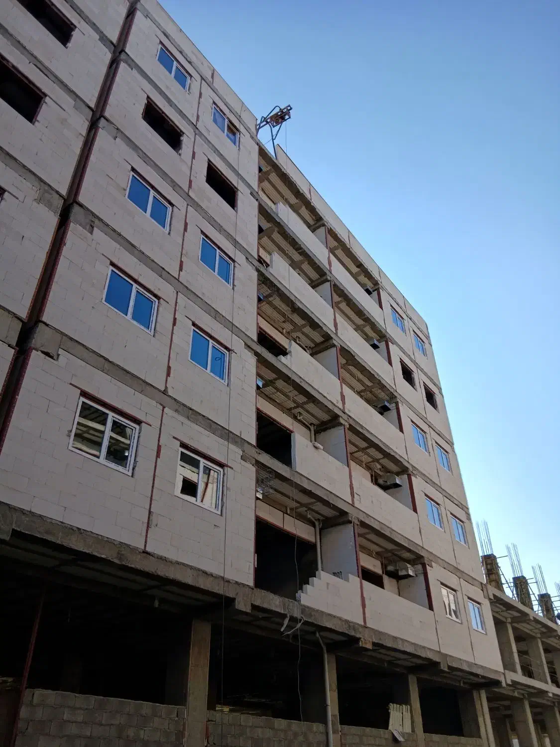 کارگر نیمه ماهر نصاب|استخدام معماری، عمران و ساختمانی|نسیم‌شهر, |دیوار