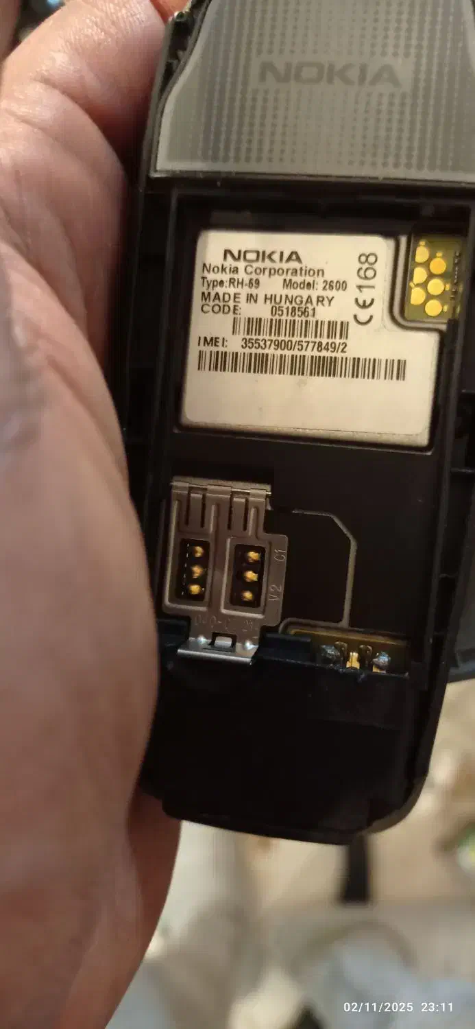 دوتا گوشی ساده نوکیا 1280 و اون یکی2600|موبایل|کرج, باغستان|دیوار