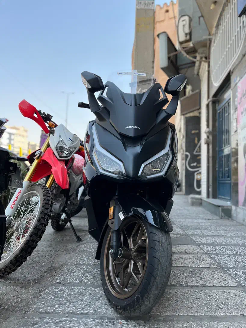 HONDA FORZA350 وارد کننده شرکت هانی موتور|موتورسیکلت|تهران, جنت‌آباد مرکزی|دیوار