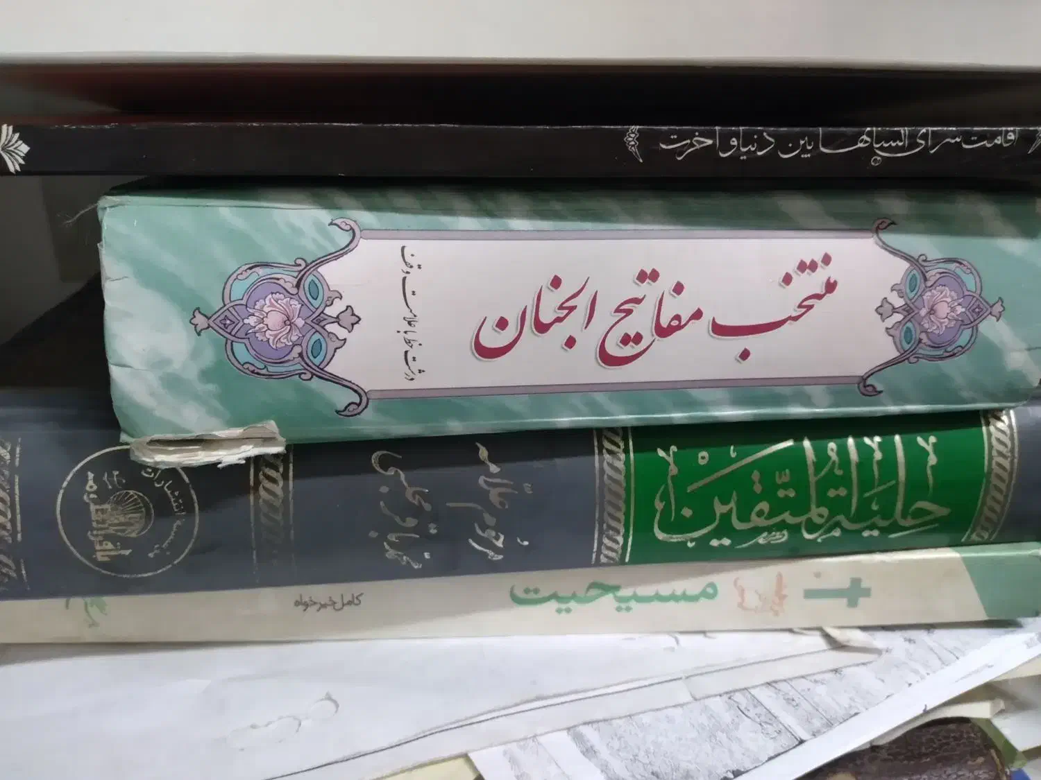 مقداری ۶۰ جلد کتاب قیمت مناسب فروشی تک فروش نیست|کتاب و مجله تاریخی|شاهرود, |دیوار