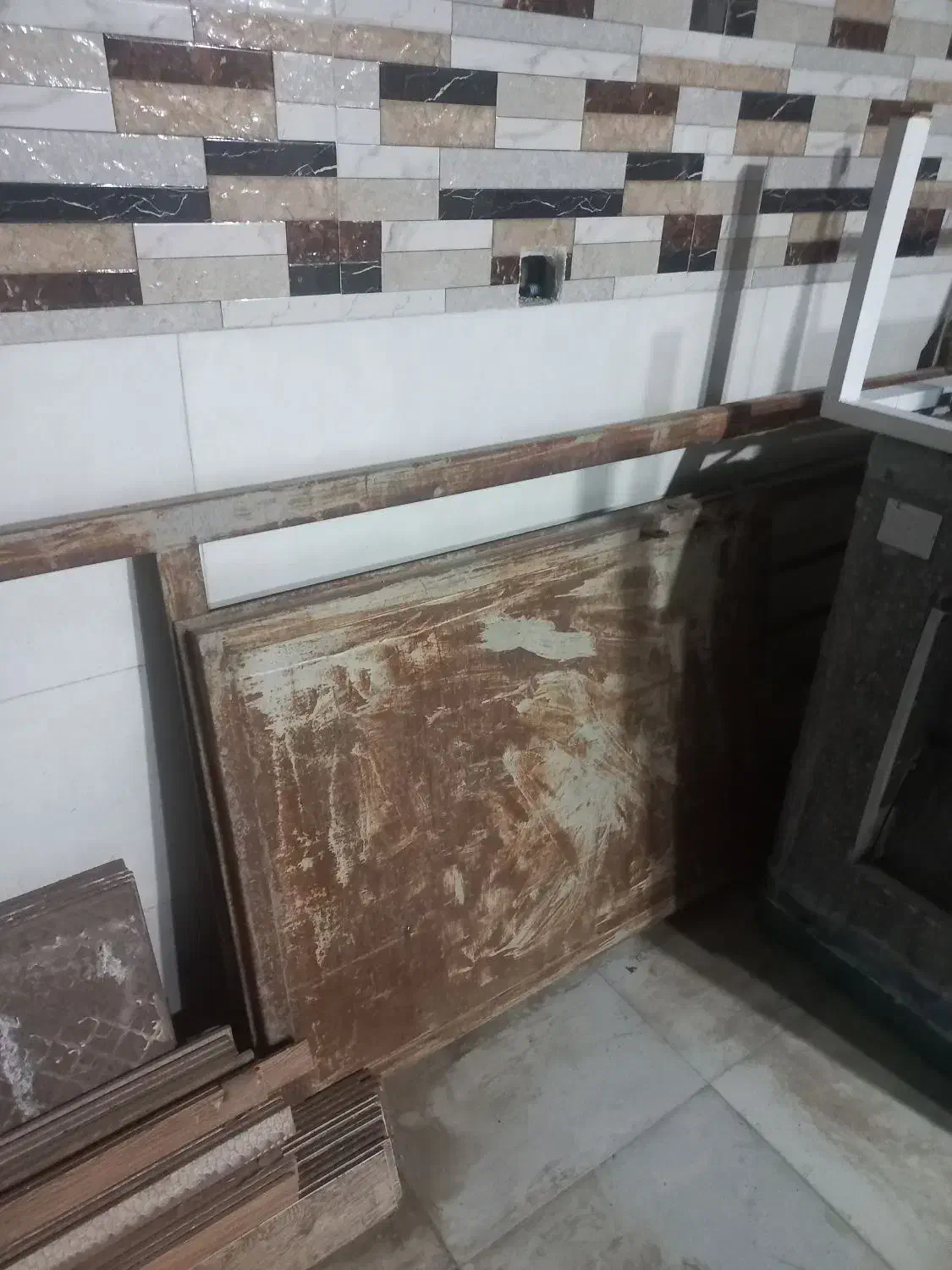 درب حیاطی|مصالح و تجهیزات ساختمان|بهاباد, |دیوار