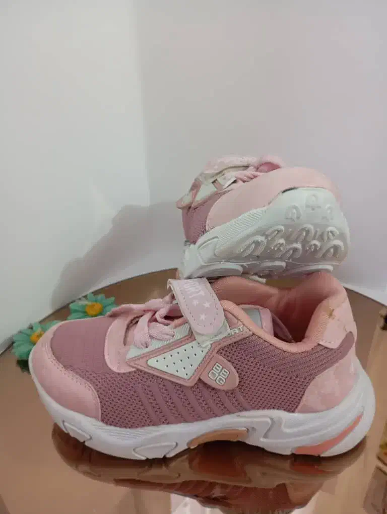 انواع کفش های بچگانه با قیمت باور نکردنی ۳۹۵|کفش و لباس بچه|جهرم, |دیوار