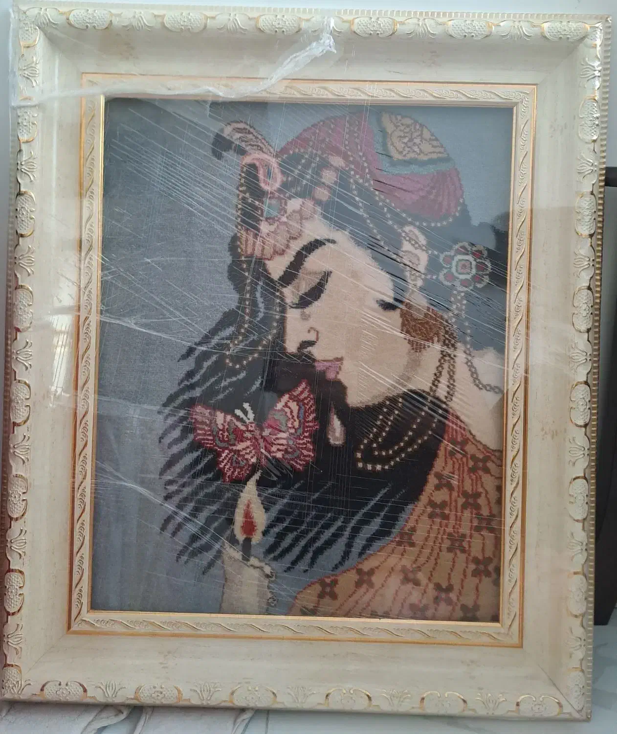 تابلو فرش دستباف شمع و گل و پروانه|تابلو فرش|تهران, فلسطین (میدان انقلاب)|دیوار